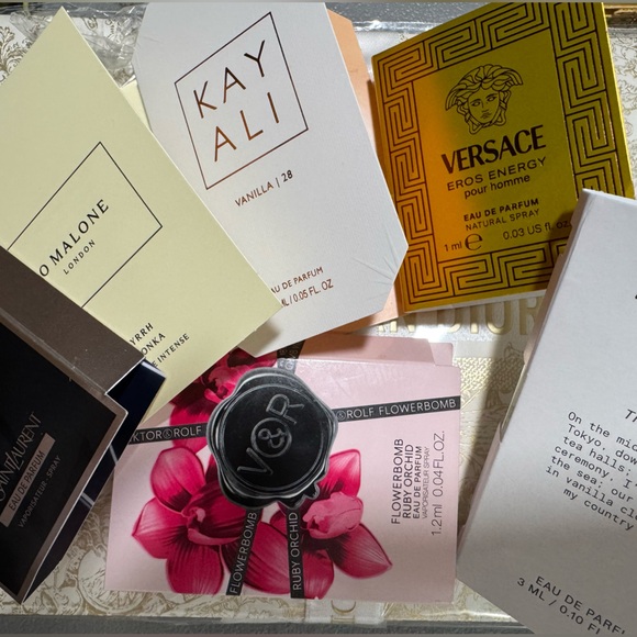 Random Perfume Mini - Picture 1 of 1
